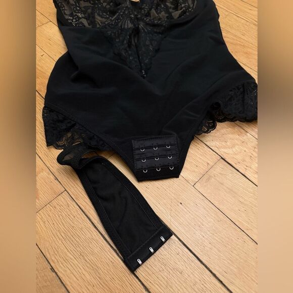 SHAPERIN Lace Shapewear Bodysuit w/ Tummy Control NWOT - Picture 6 of 7